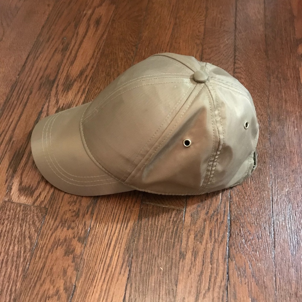 H&M cap - Picture 2 of 3